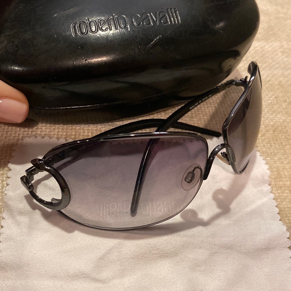 Roberto Cavali Sunglasses with case *Marsia